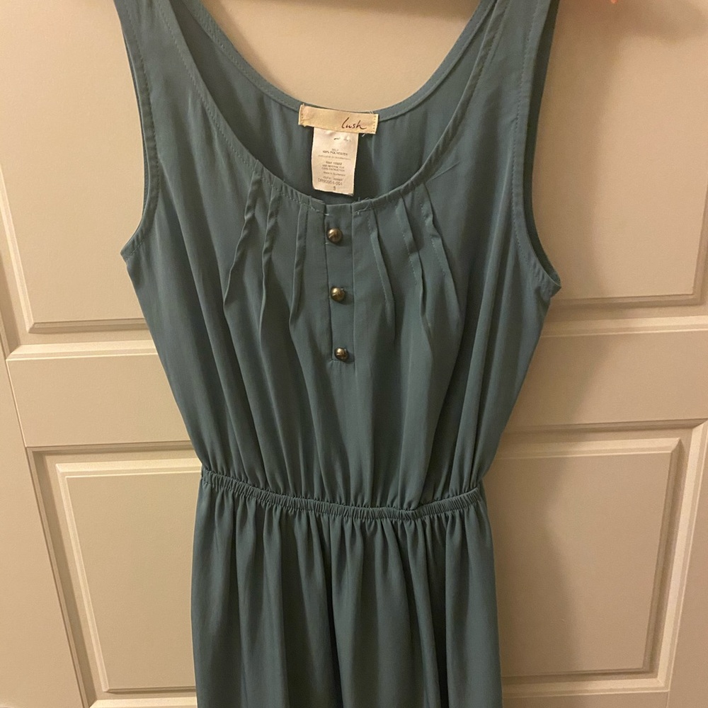 Lush shift dress size small